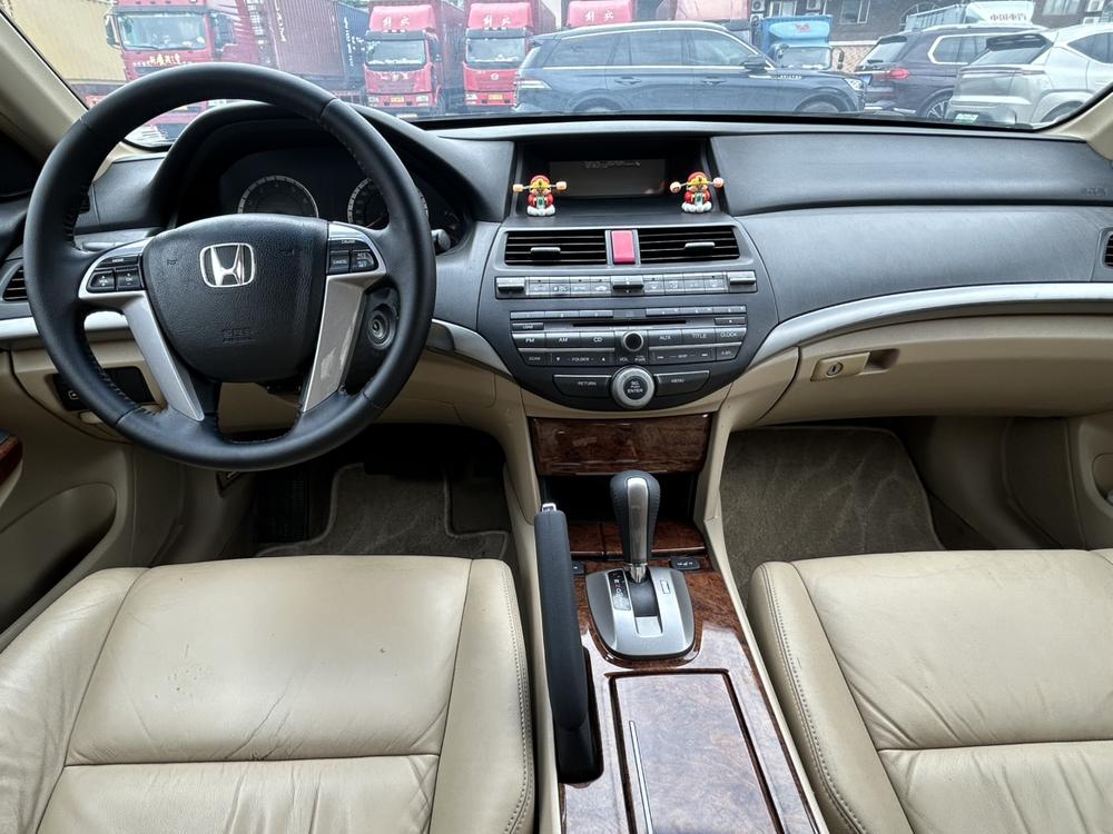 Honda Accord 2011 модификация 2.0L EX Navi – фото 4