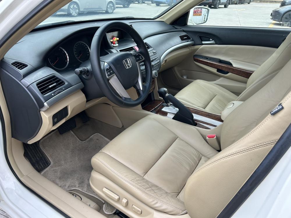Honda Accord 2011 модификация 2.0L EX Navi – фото 7