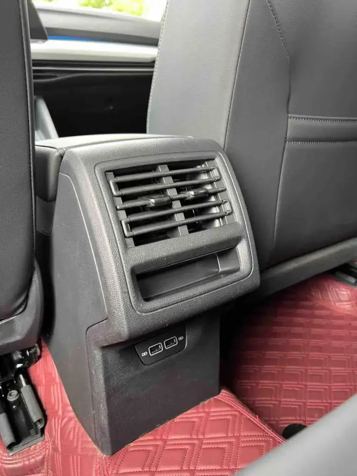 Volkswagen Golf 2023 Model 200TSI DSG Pro – фото 10