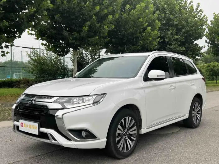 Mitsubishi Outlander 2021 Model Facelift 2.0L 2WD Changxiang Edition 5 seat