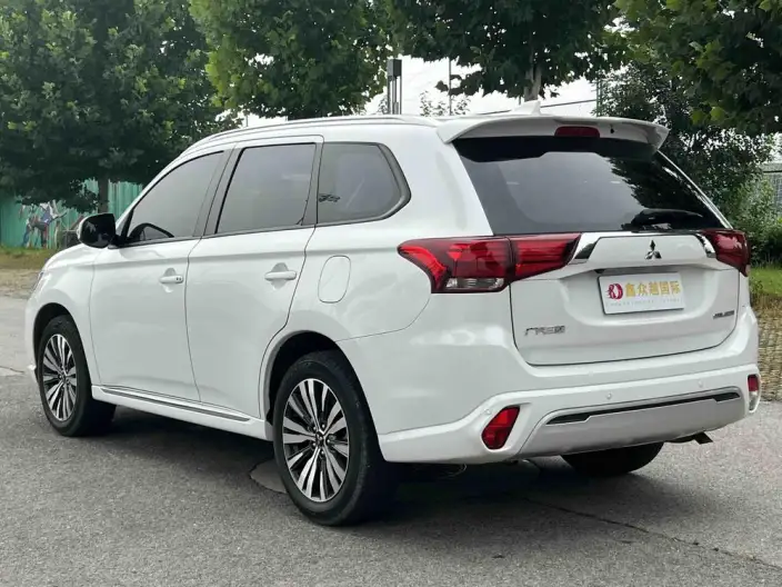 Mitsubishi Outlander 2021 Model Facelift 2.0L 2WD Changxiang Edition 5 seat