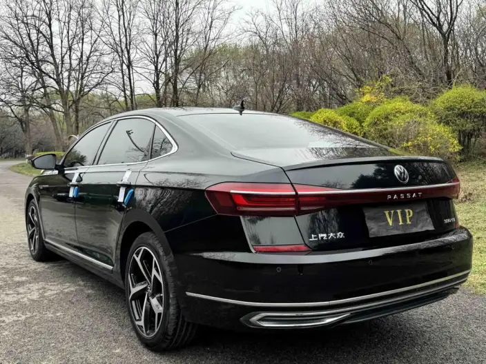 Volkswagen Passat 2024 Model 280TSI Business Edition – фото 4