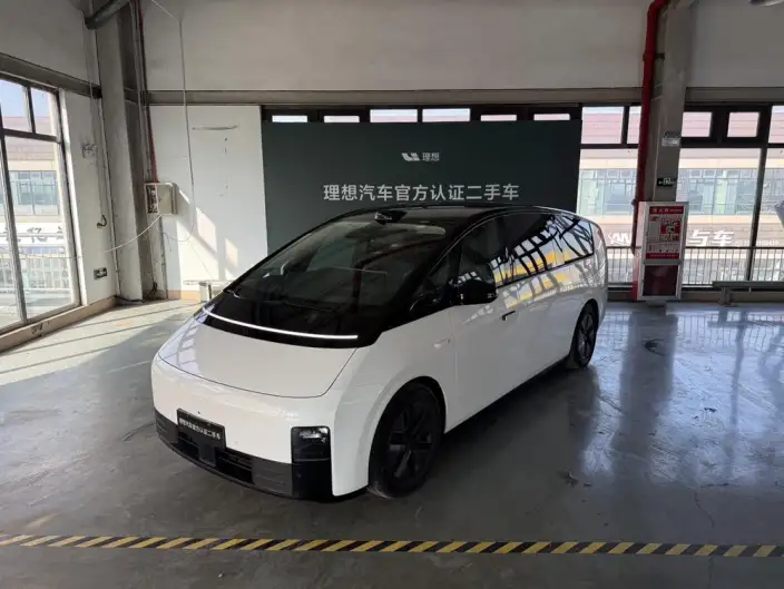 Li Auto MEGA 2024 Model Ultra Edition