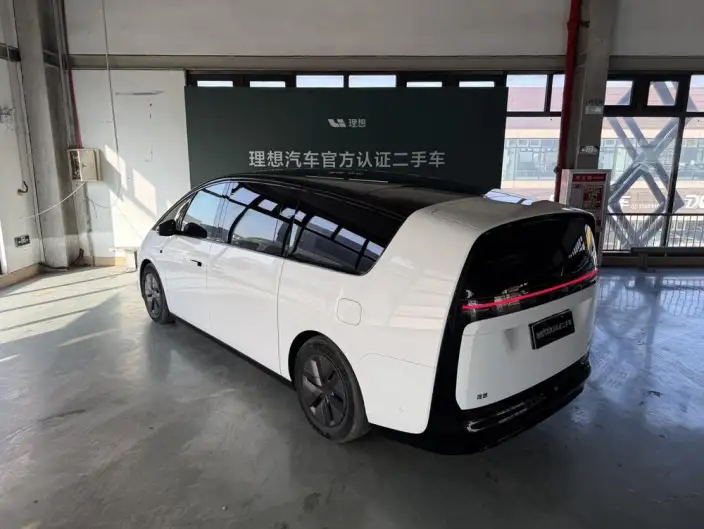 Li Auto MEGA 2024 Model Ultra Edition