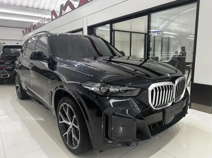 BMW X5 2025 Model xDrive30Li Exclusive Model M Sports Night Set