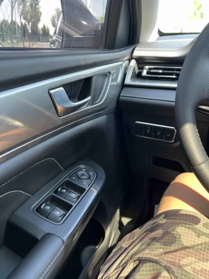 Haval M6 2023 Model PLUS 1.5T DCT Luxury Smart Connect Model – фото 9