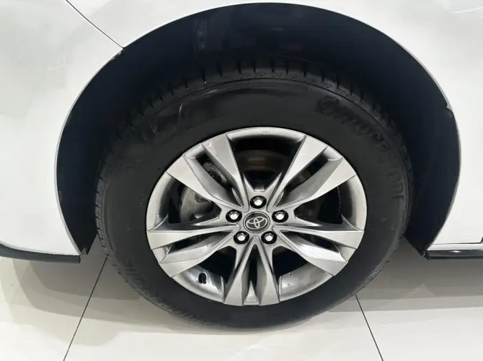 Toyota Sienna 2024 Model Hybrid 2.5L 4WD Premium Edition – фото 8