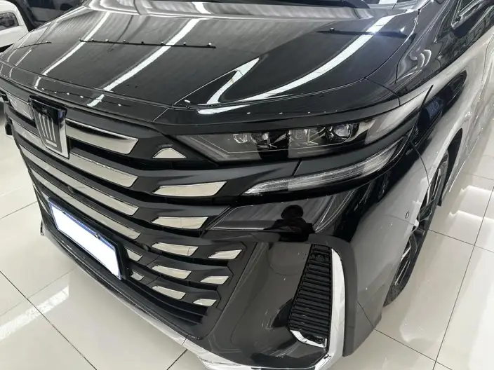 Vellfire 2024 Model 2.5L Automatic 4WD 7 seat Parallel Imported – фото 7