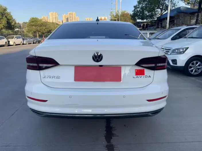 Volkswagen Lavida 2021 Model 1.5L Automatic Comfort Edition – фото 5