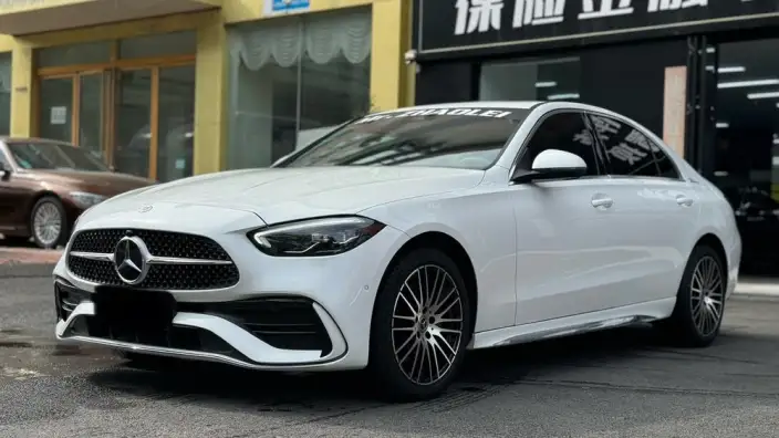 Mercedes-Benz C-Class 2024 Model C 200 L Sports Edition – фото 7