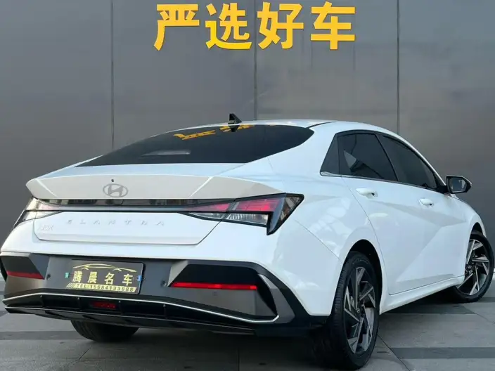 Hyundai Ioniq 2023 Model 1.5L CVT GLX Elite Edition – фото 6