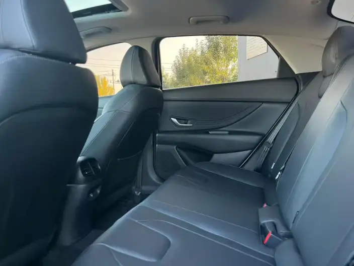 Hyundai Ioniq 2023 Model 1.5L CVT GLX Elite Edition – фото 9