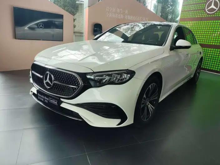 Mercedes-Benz E-Class 2024 Model E 260 L 4MATIC Sports sedan – фото 1