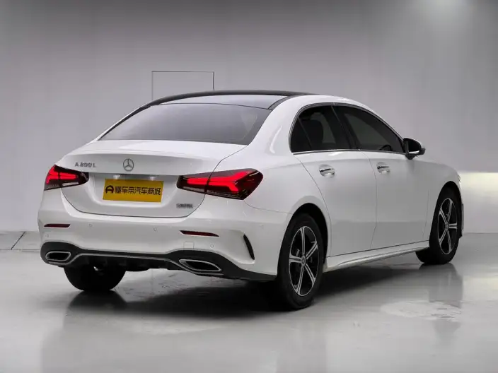 Mercedes-Benz A-class 2023 Model A 200 L Sports sedan Fashion Edition – фото 7