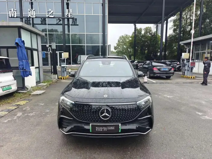 Mercedes-Benz EQB 2025 Model EQB 260