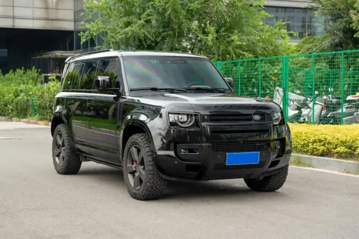 Land Rover Defender 2023 Model 110 3.0T P400 X-Dynamic HSE