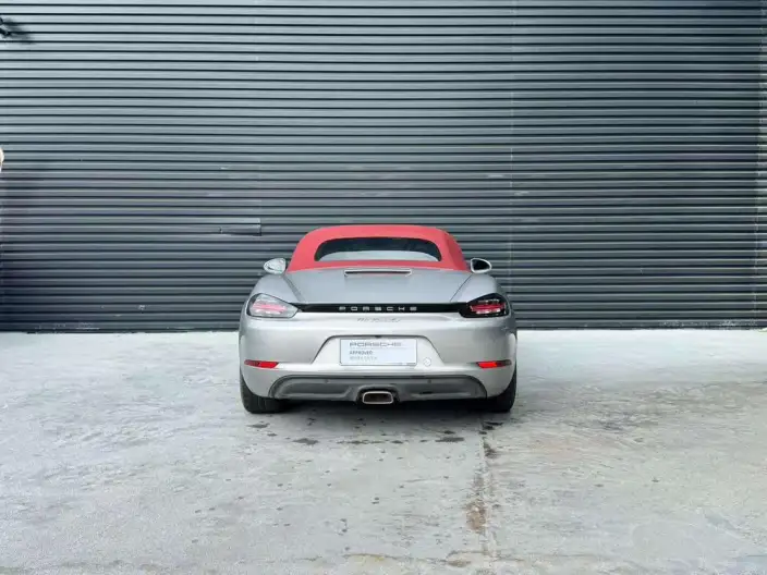 Porsche 718 2023 Model Boxster 2.0T