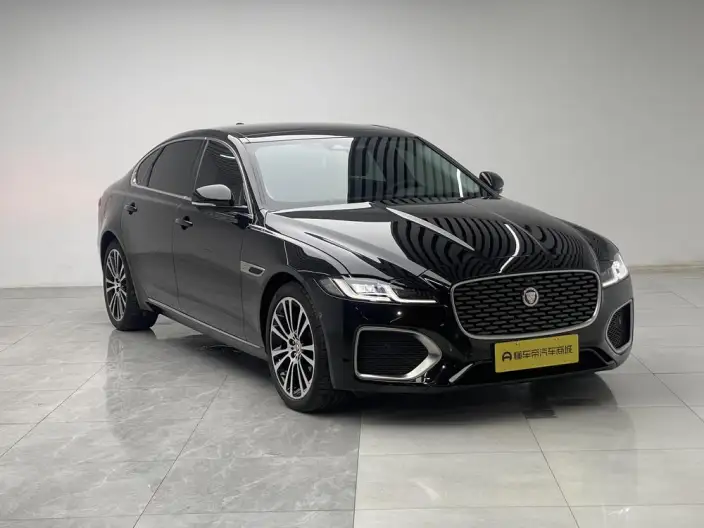 Jaguar XFL 2025 Model 2.0T P250 2WD Exclusive Deluxe Edition