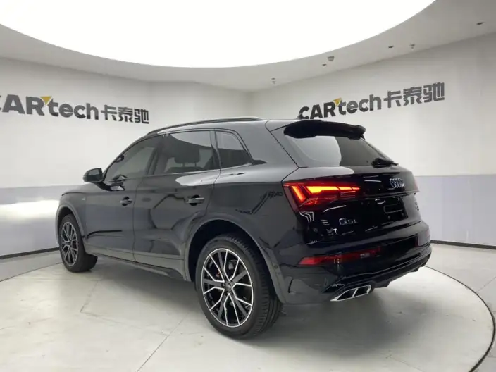 Audi Q5L 2025 Model quattro 45th Anniversary Collector Edition Edition 45TFSI Luxury Dynamic Model – фото 5