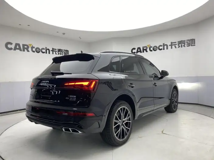Audi Q5L 2025 Model quattro 45th Anniversary Collector Edition Edition 45TFSI Luxury Dynamic Model – фото 7