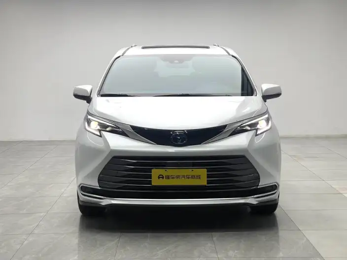 Toyota Sienna 2021 Model 2.5L Hybrid Supreme Edition