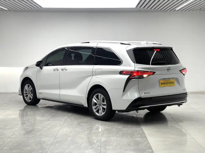 Toyota Sienna 2021 Model 2.5L Hybrid Supreme Edition – фото 5