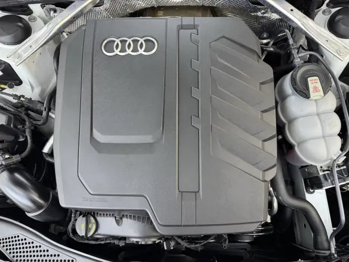 Audi A4 L 2024 Model 40 TFSI Luxury Dynamic Model – фото 9