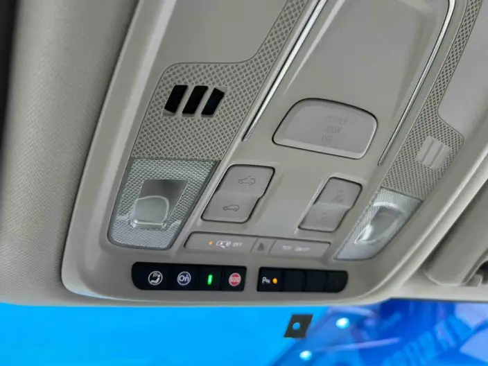 Buick GL8 2023 Model ES Luzun 2.0T Comfort Model – фото 8