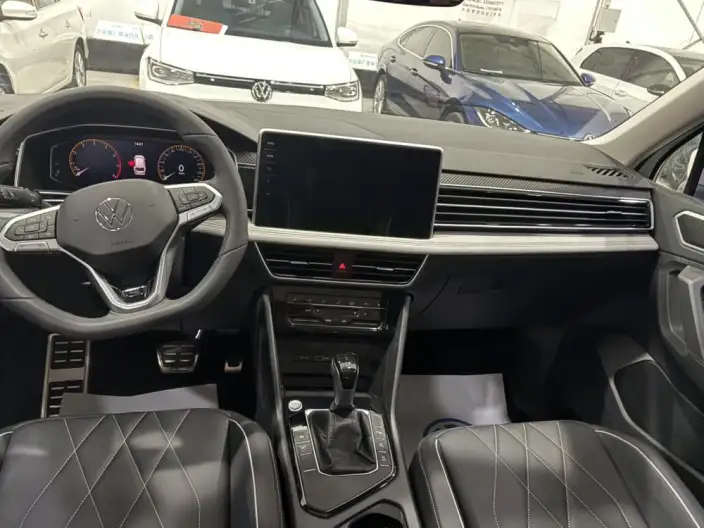 Volkswagen Tiguan L 2024 Model 330TSI 2WD R-Line Enjoy the version more – фото 6