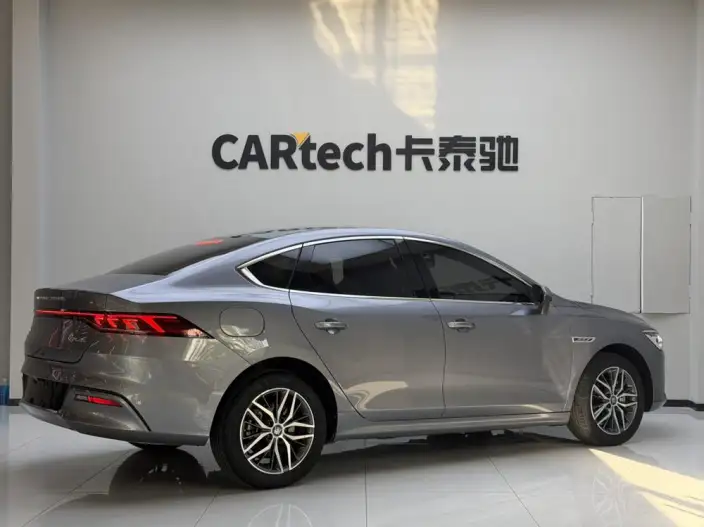 Qin Plus EV 2024 Model Honor Edition 420KM Leading Model – фото 7