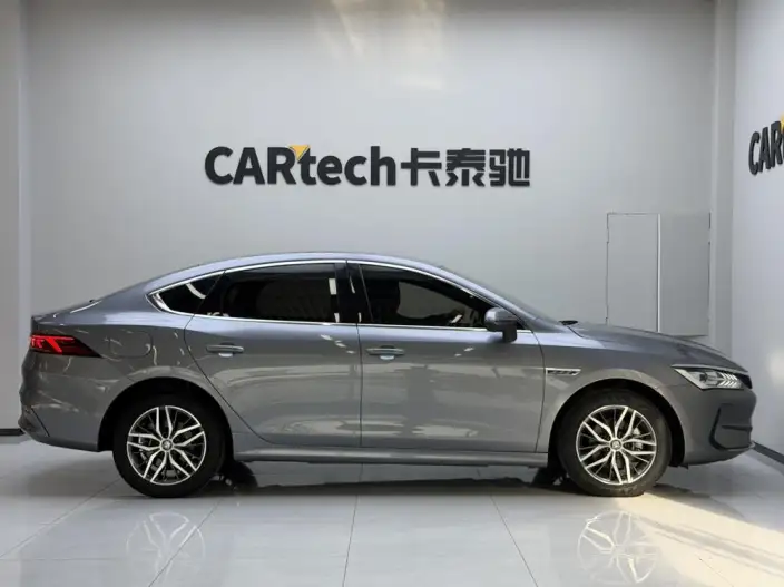 Qin Plus EV 2024 Model Honor Edition 420KM Leading Model – фото 8