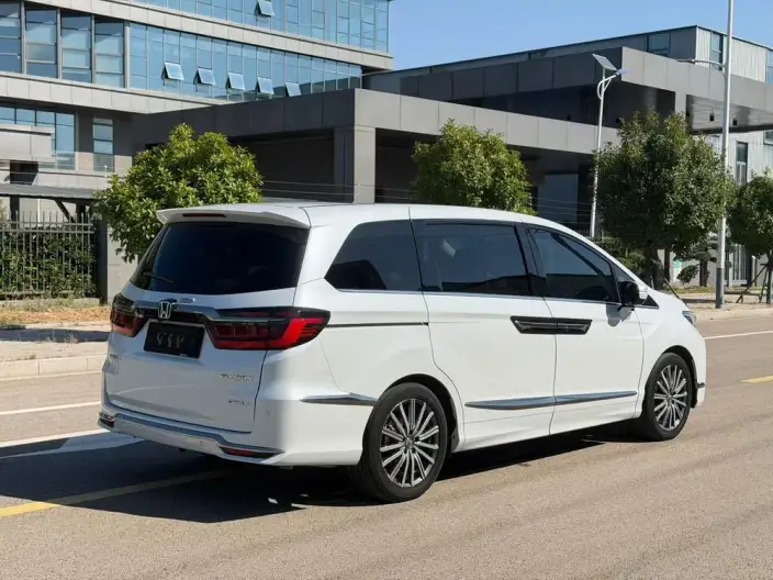 Honda Elysion 2024 Model 2.0L e:HEV Deluxe Edition – фото 6