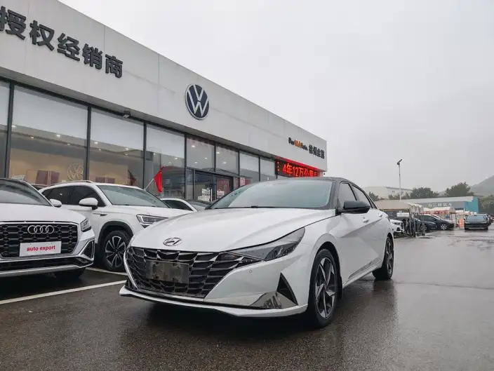 Hyundai Ioniq 2022 Model 1.5L CVT LUX Premium Edition
