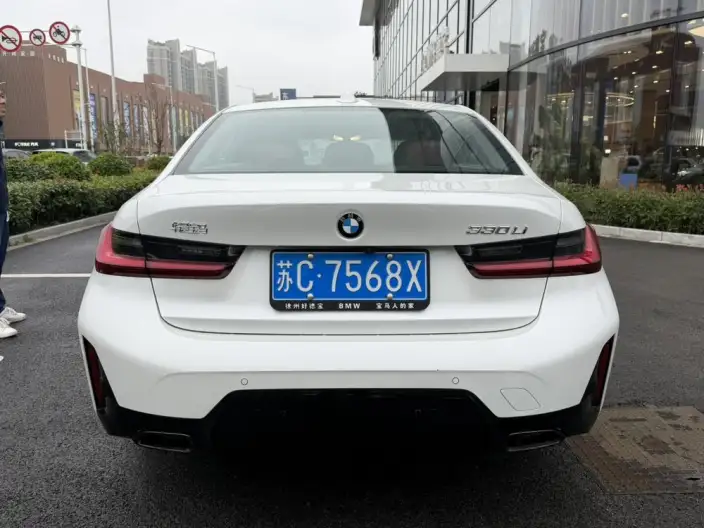 BMW 3 Series 2025 Model 325i M Sports Set