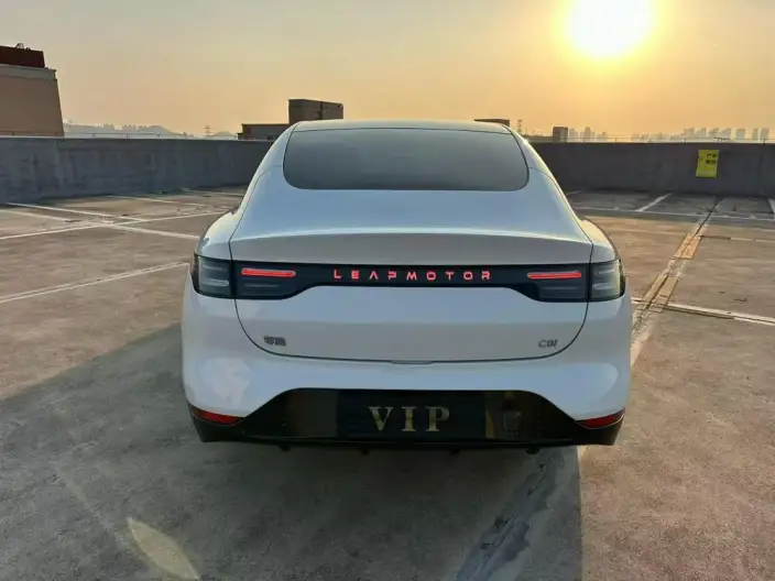 Leapmotor C01 2024 Model EV Edition 525 Comfort Edition – фото 5