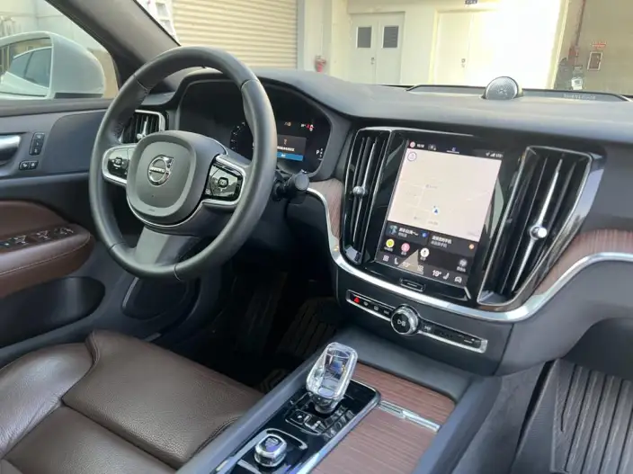 Volvo S60 2024 Model B4 Smart Range Deluxe Edition – фото 7