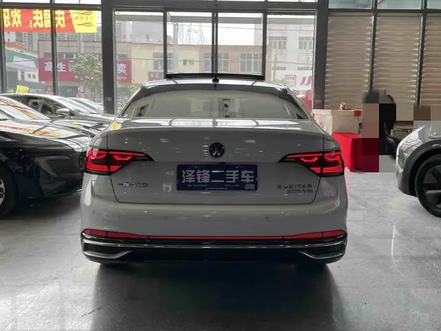 Volkswagen Sagitar 2023 Model 300TSI DSG Beyond Edition – фото 5