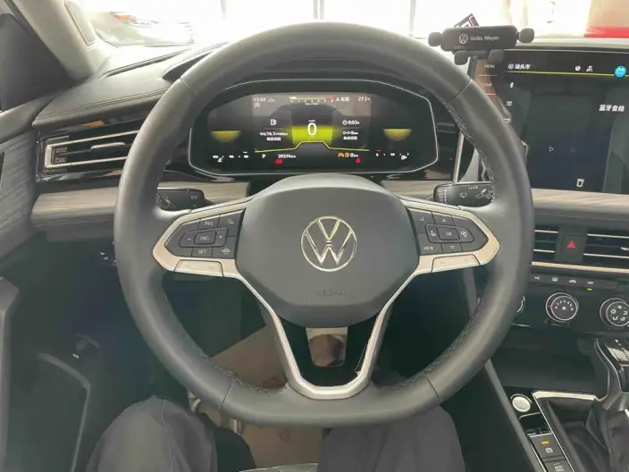 Volkswagen Sagitar 2023 Model 300TSI DSG Beyond Edition – фото 10