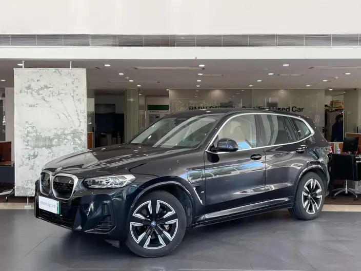BMW iX3 2022 Model Facelift Leading Model