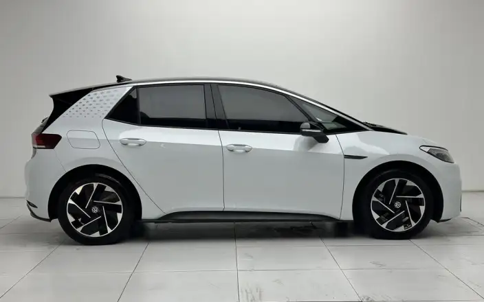 Volkswagen ID.3 2023 Model L Class Model Pure Smart Edition – фото 8