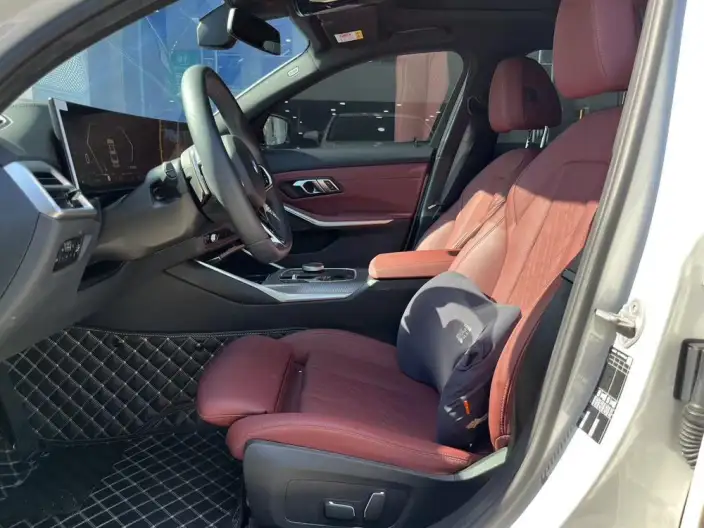 BMW 3 Series 2025 Model 330Li Exclusive Model M Sports Night Set – фото 8