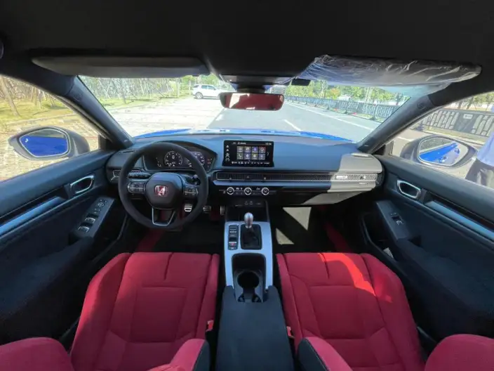 Honda Civic Imported 2023 Model 420TURBO TYPE R – фото 7