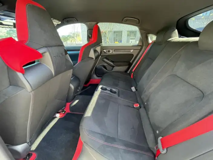 Honda Civic Imported 2023 Model 420TURBO TYPE R – фото 9