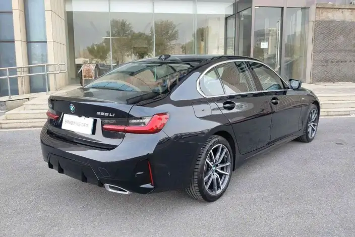 BMW 3 Series 2025 Model 325Li M Sports Set – фото 5