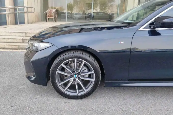 BMW 3 Series 2025 Model 325Li M Sports Set – фото 7