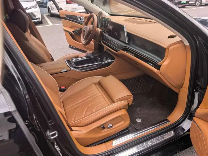 HONGQI H9 2025 Model 2.0T Flag Xiang Luxury Business Edition – фото 6