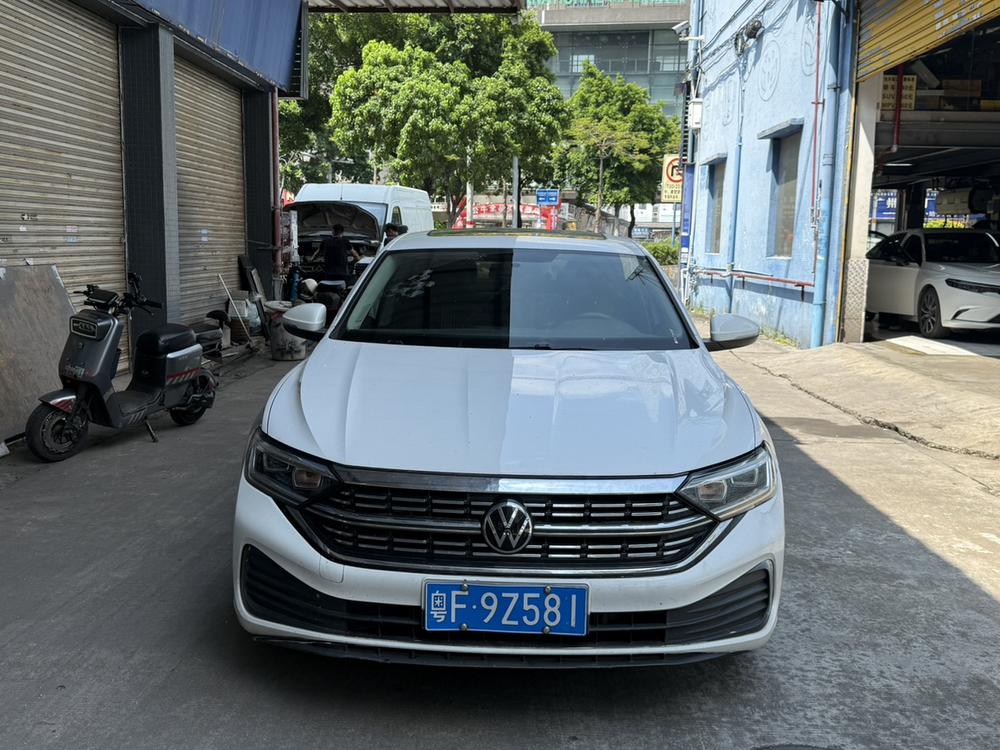 Volkswagen Sagitar 2023 200TSI DSG Flyover Edition – фото 2