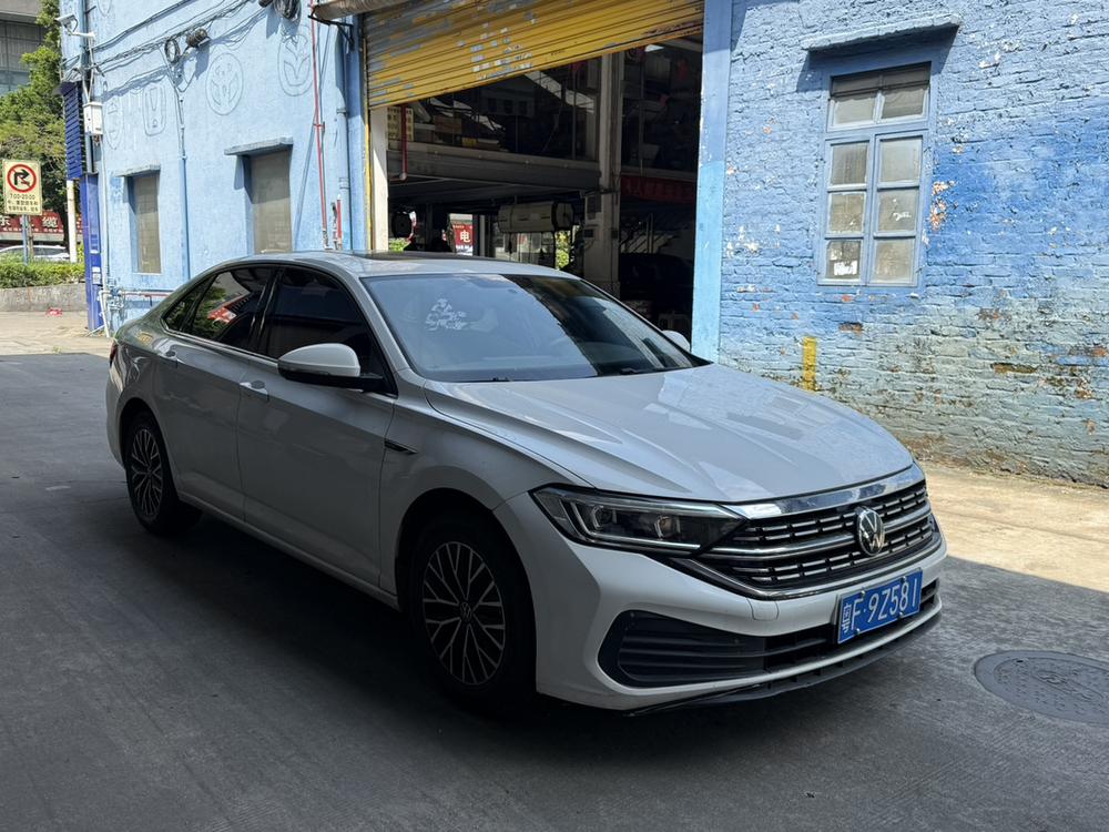 Volkswagen Sagitar 2023 200TSI DSG Flyover Edition – фото 3
