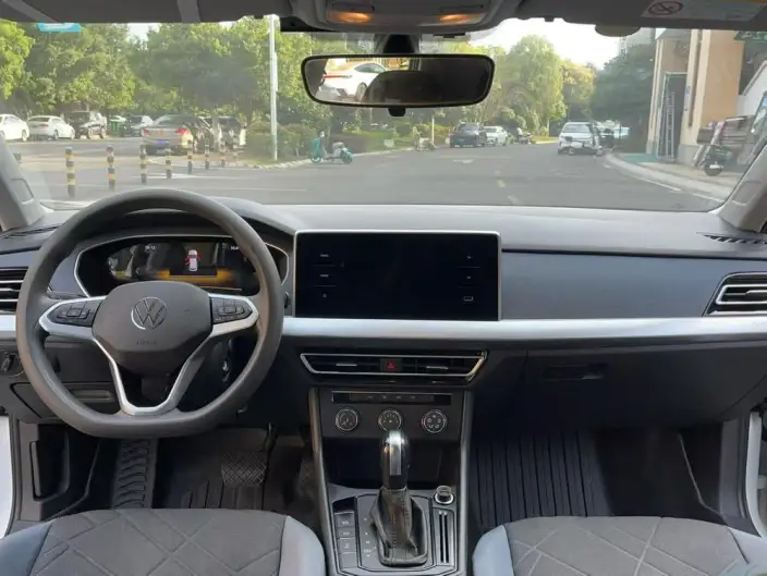 Volkswagen Lavida 2023 Model Facelift 1.5L Automatic Deyi Edition – фото 7