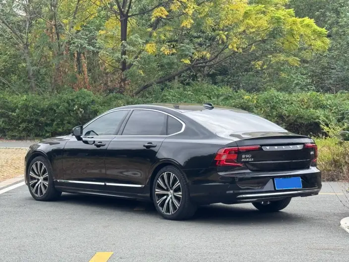 Volvo S90 2024 Model B5 Smart Range Deluxe Edition – фото 5